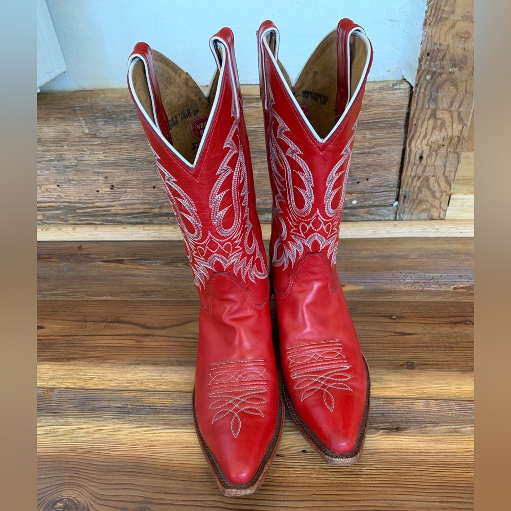 Red cowgirl boots